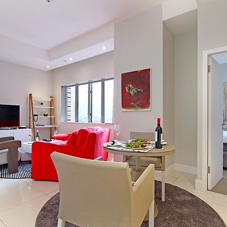Triangle Luxury Suites By Totalstay Cape Town Bagian luar foto