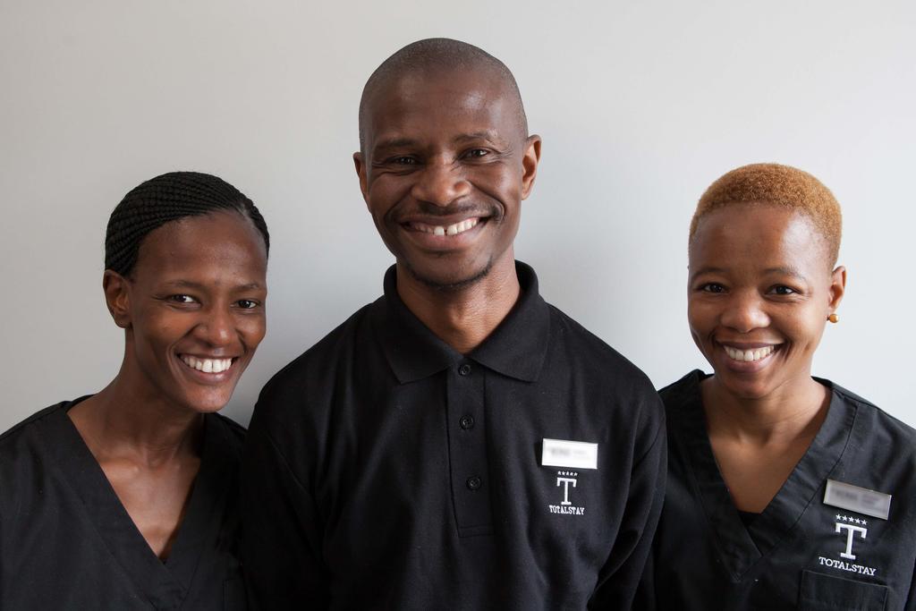 Triangle Luxury Suites By Totalstay Cape Town Bagian luar foto