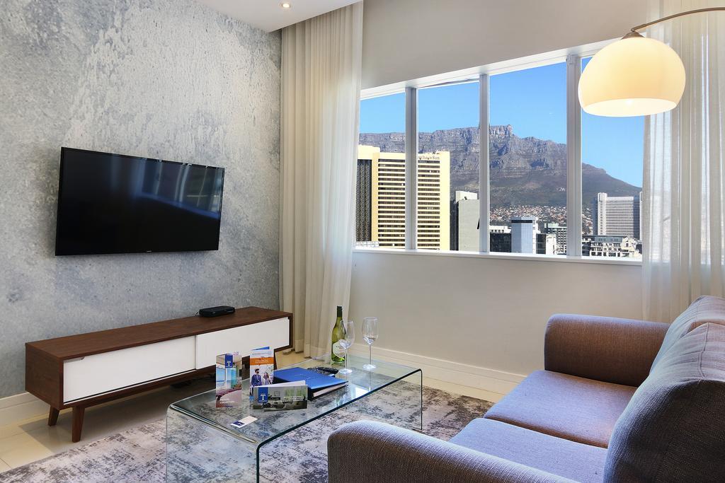 Triangle Luxury Suites By Totalstay Cape Town Bagian luar foto