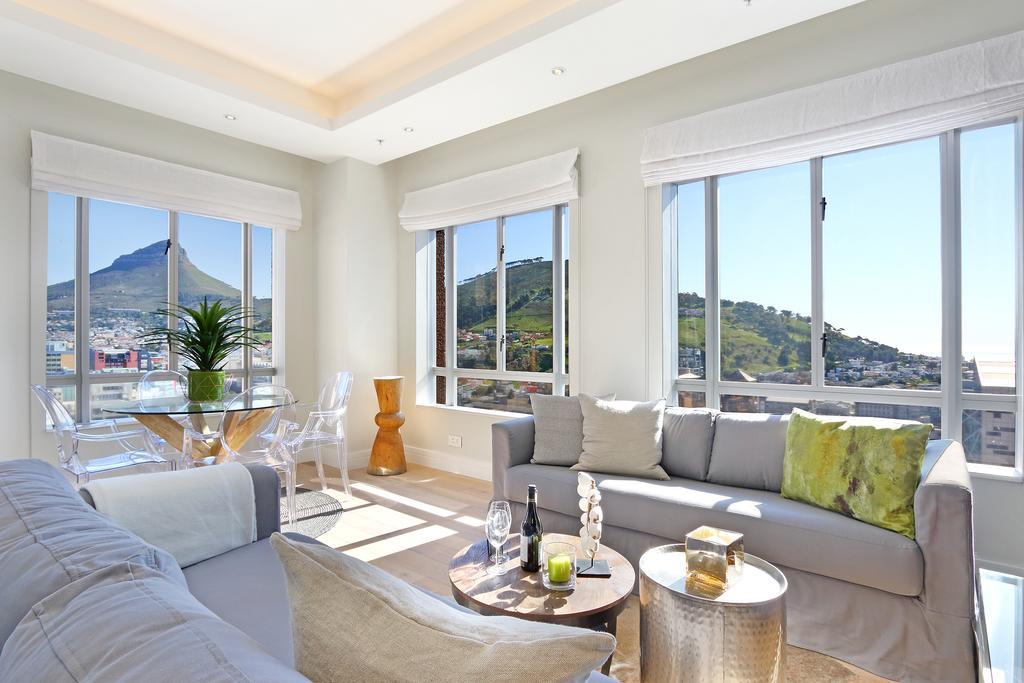 Triangle Luxury Suites By Totalstay Cape Town Bagian luar foto
