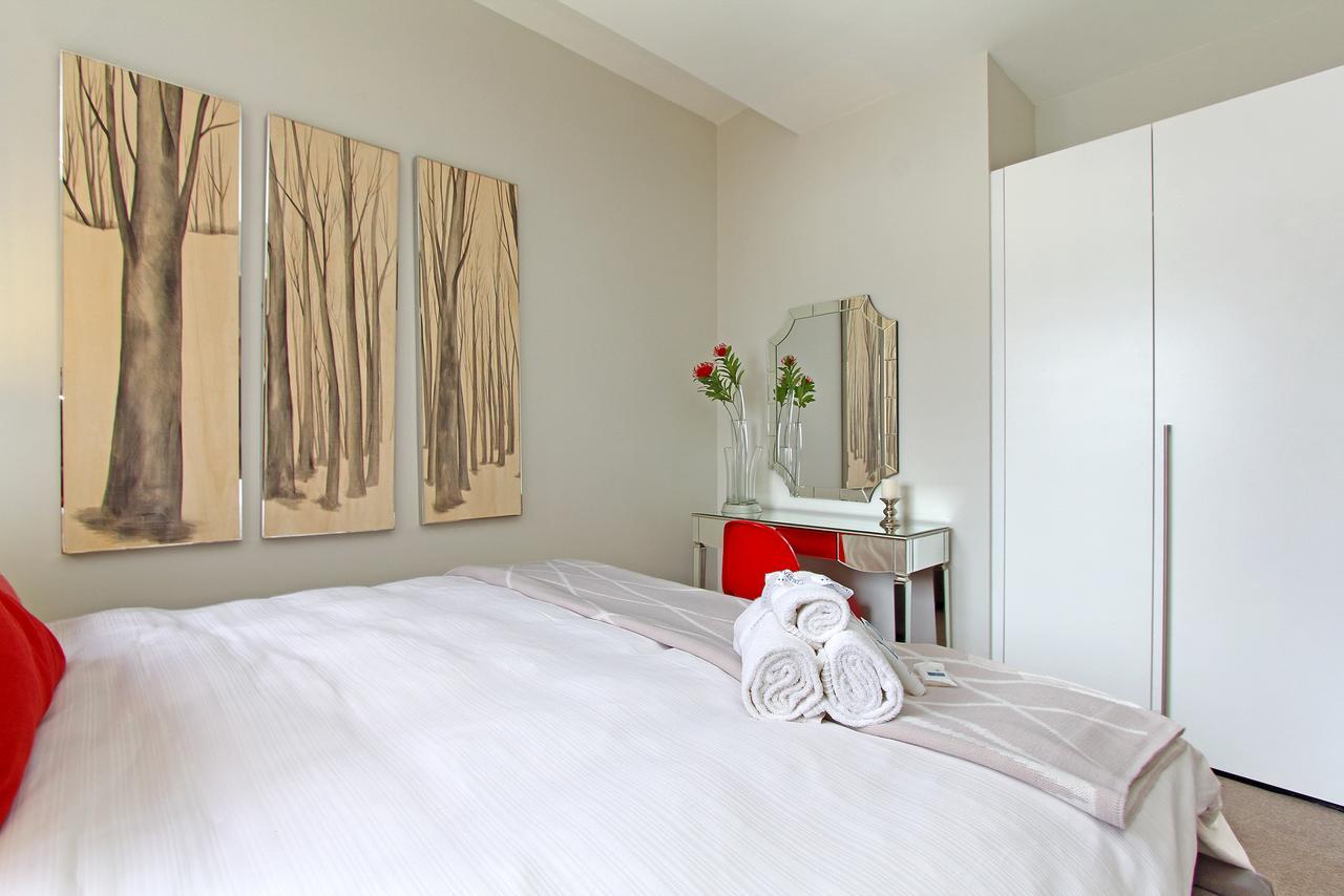 Triangle Luxury Suites By Totalstay Cape Town Bagian luar foto