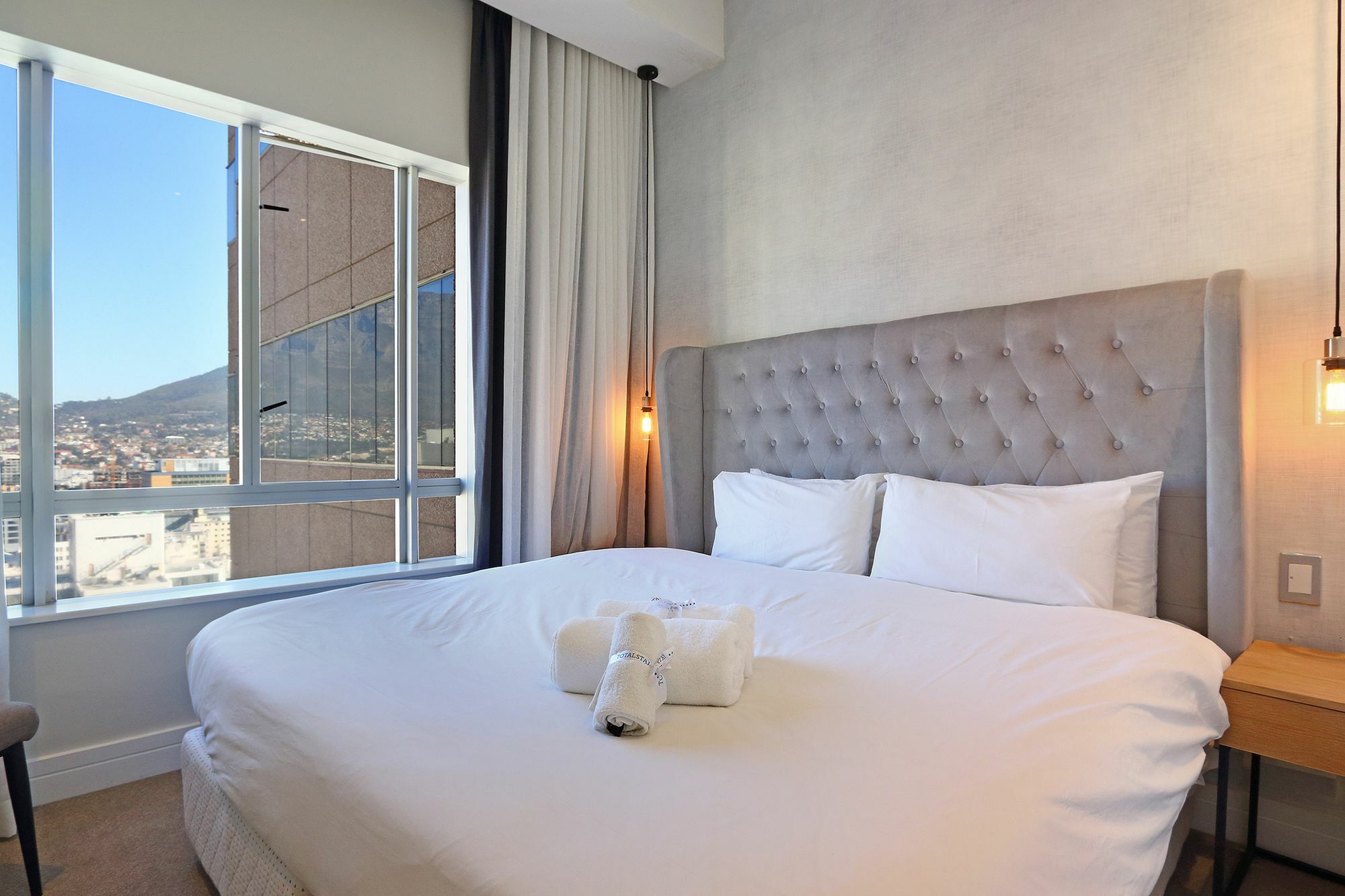 Triangle Luxury Suites By Totalstay Cape Town Bagian luar foto