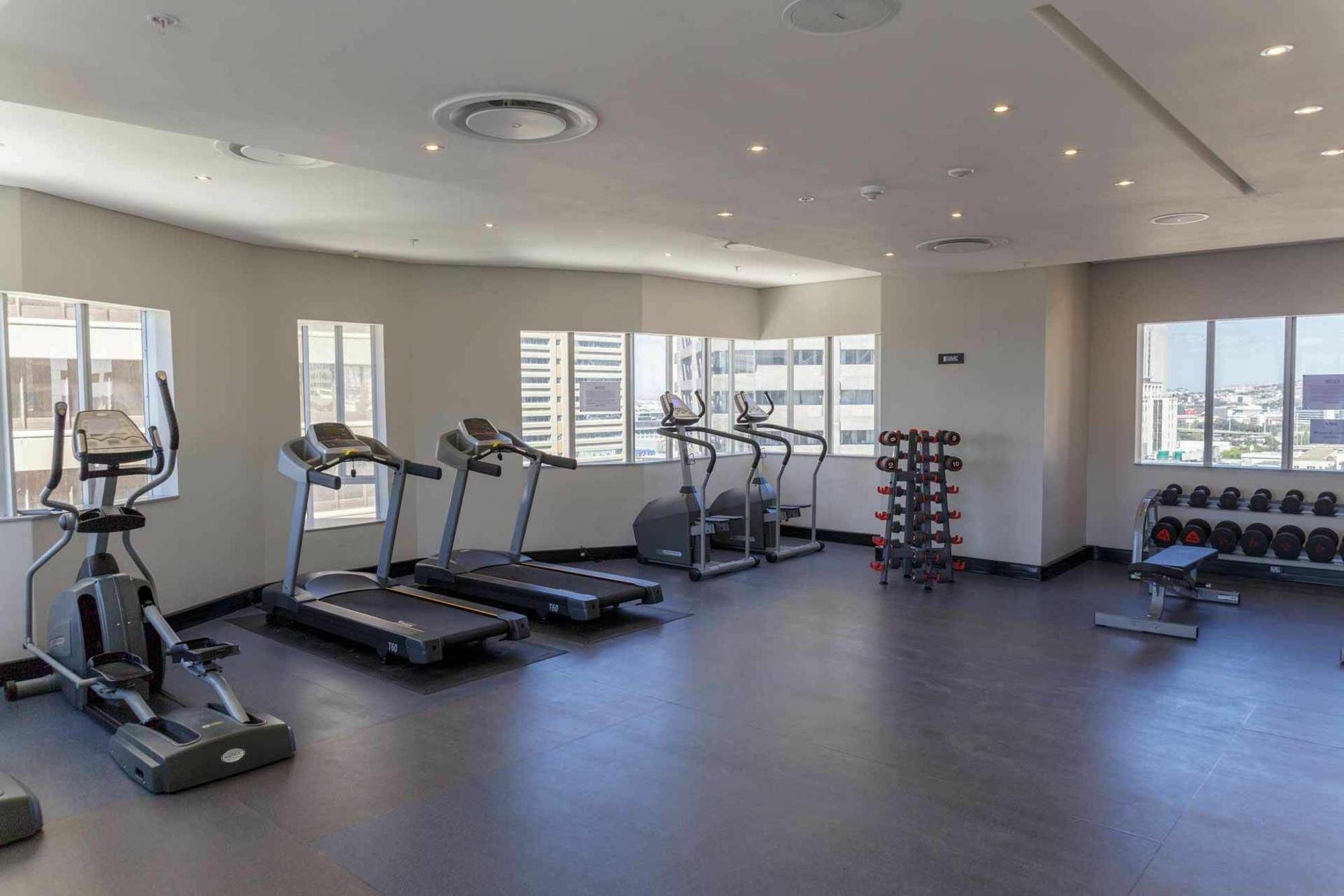 Triangle Luxury Suites By Totalstay Cape Town Bagian luar foto