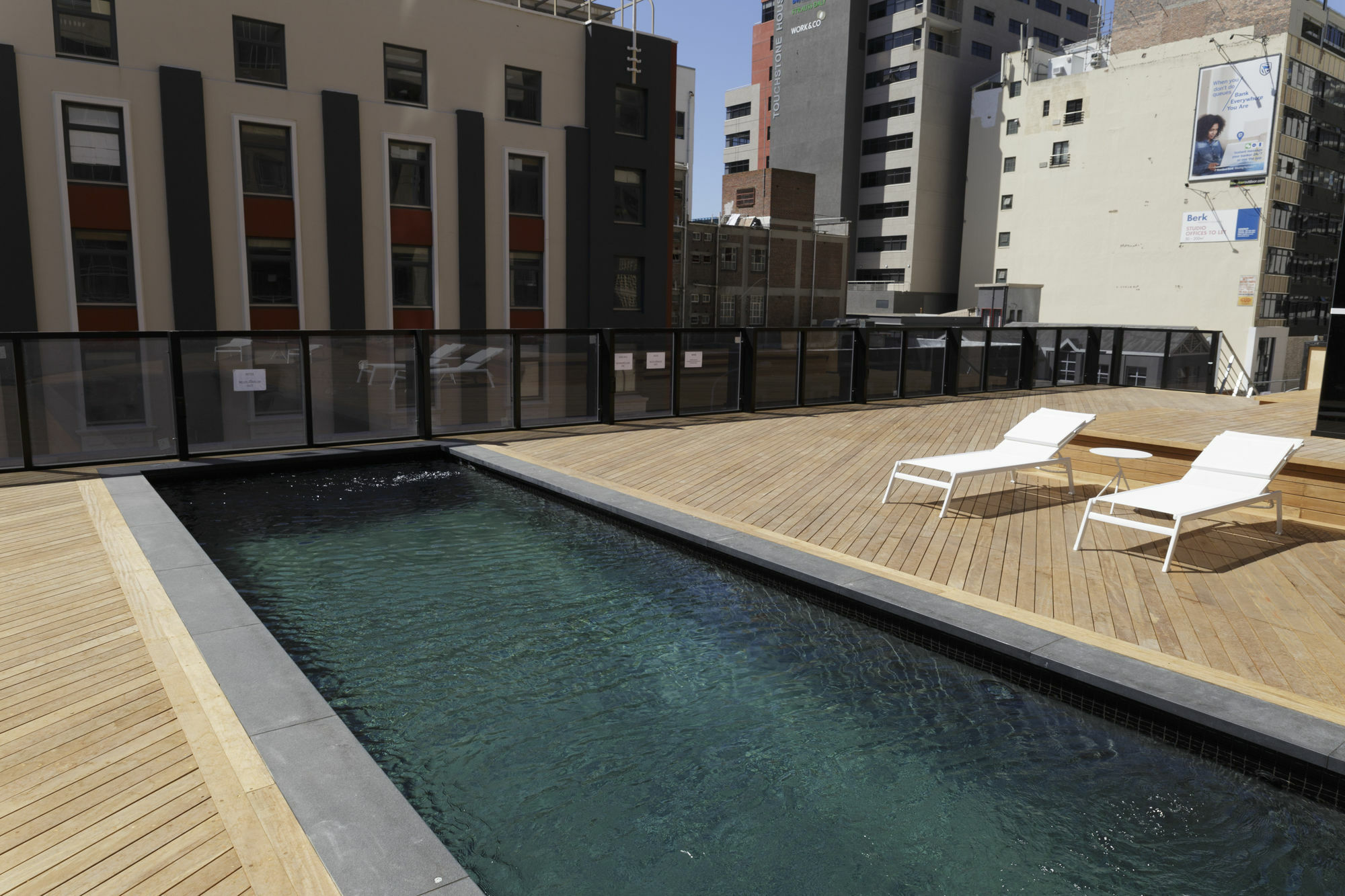 Triangle Luxury Suites By Totalstay Cape Town Bagian luar foto