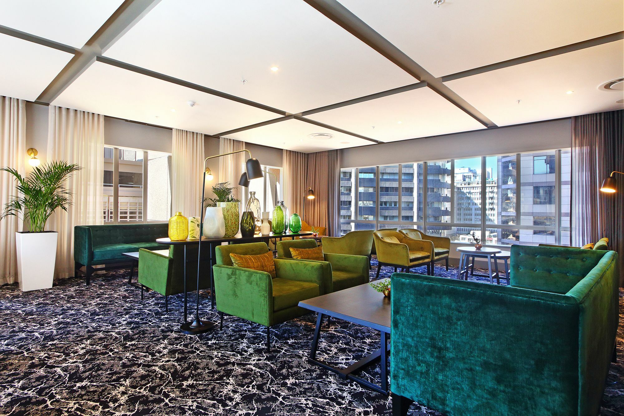 Triangle Luxury Suites By Totalstay Cape Town Bagian luar foto