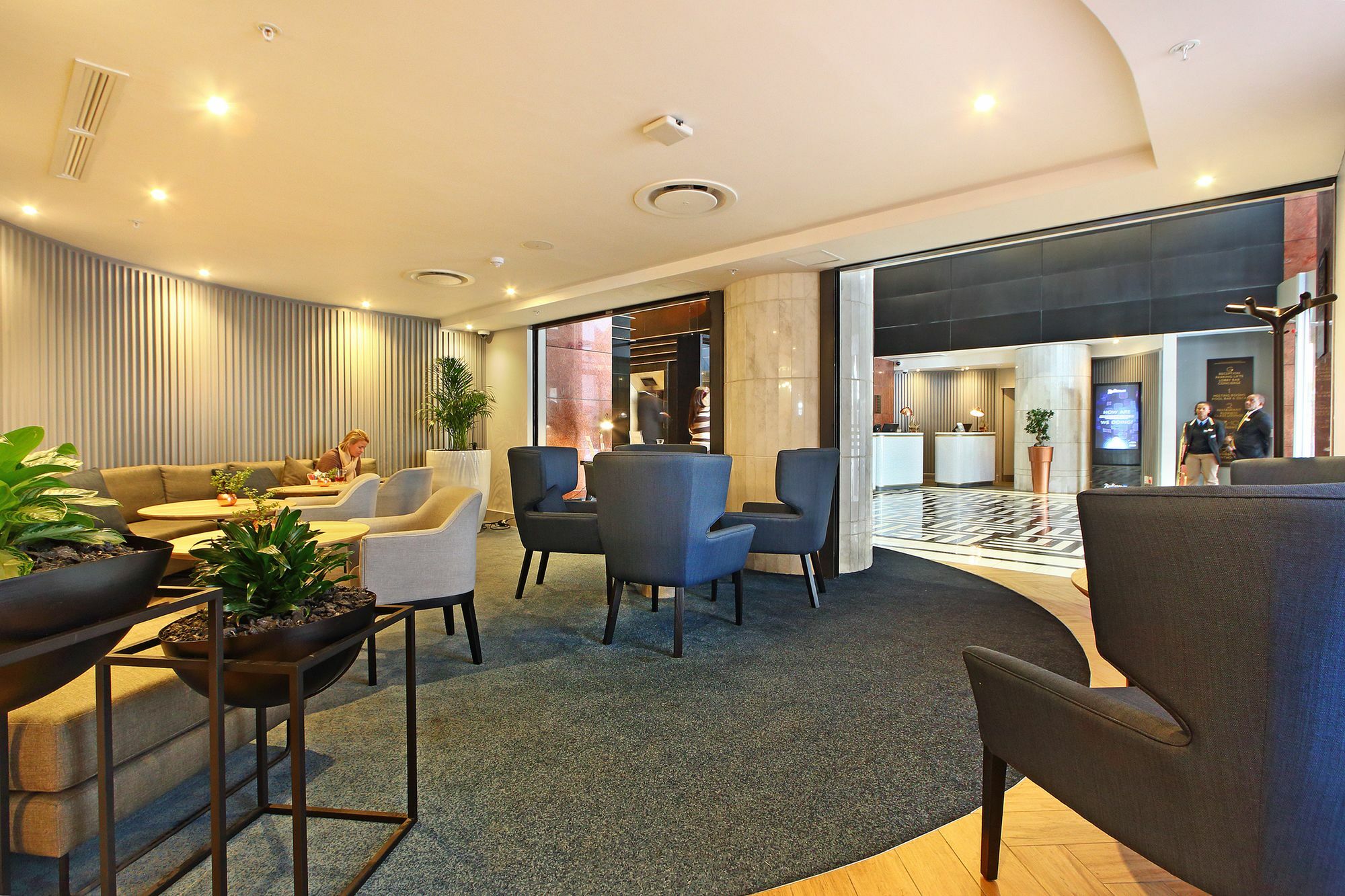 Triangle Luxury Suites By Totalstay Cape Town Bagian luar foto